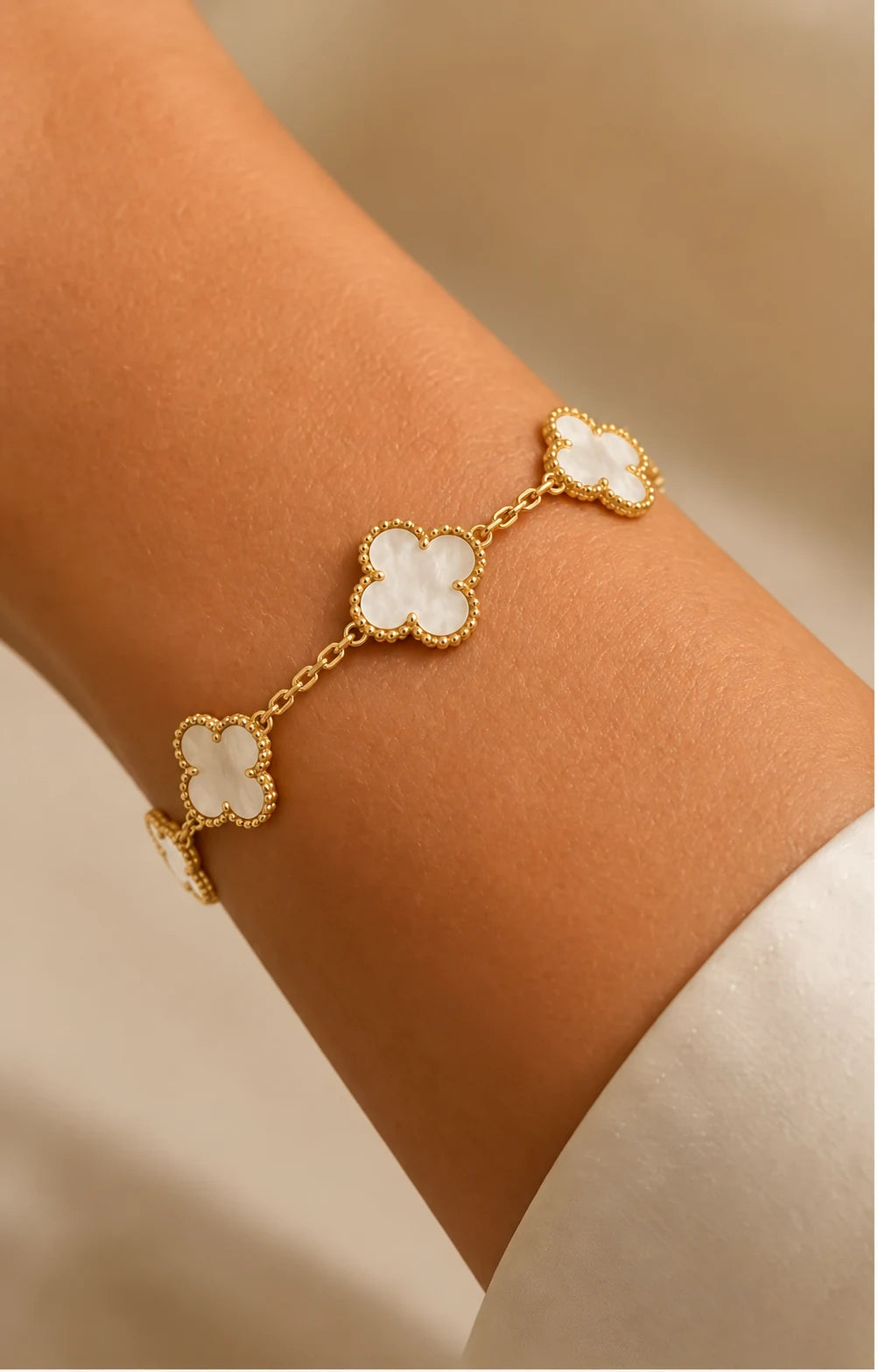 Coffret N°2 Collier, Bracelet et Boucles d'oreilles Doré/Nacré blanc